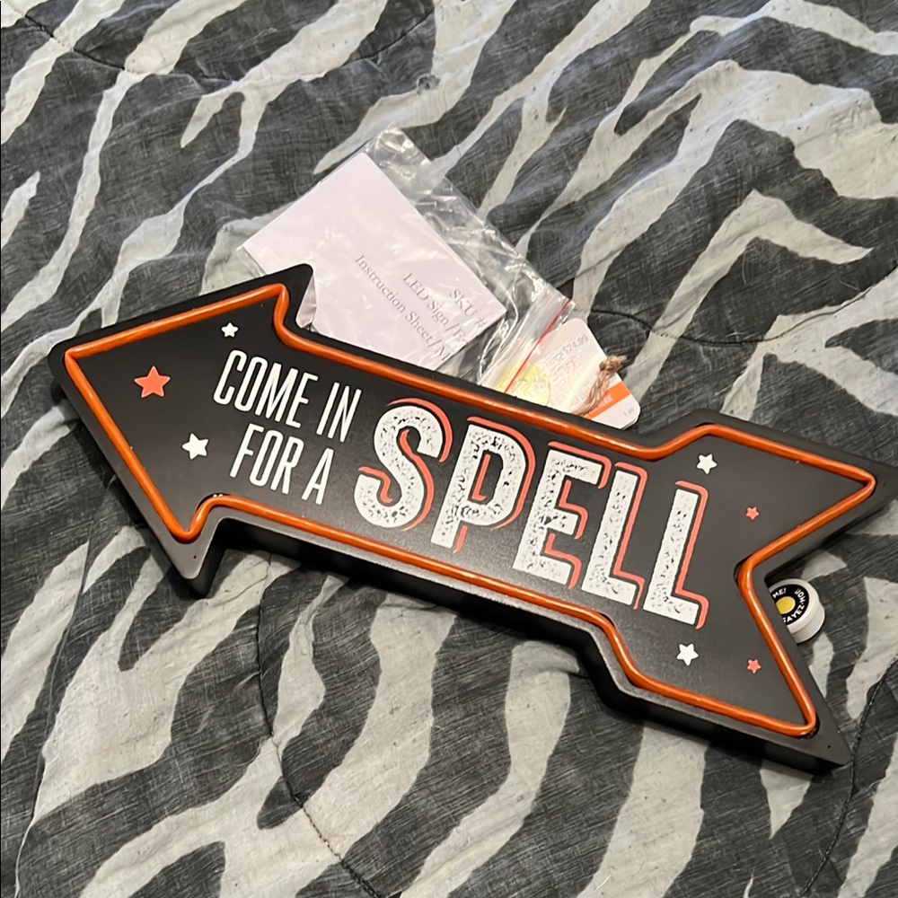 ⚠️ LAST CHANCE! Come In For A Spell - Light Up Witches Sign